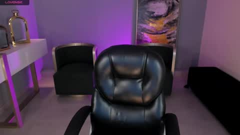 Snapshot of corinnerusso chatting on September 23, 4:04 am Corinne Russo online show from September 23, 4:04 am