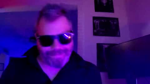 cornelious_ruckous online show from October 6, 1:36 am