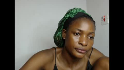 Snapshot of cornxslut chatting on June 16, 11:40 pm cornxslut online show from June 16, 11:40 pm