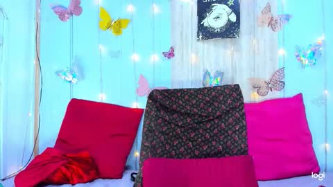 Snapshot of corynatayler chatting on September 17, 11:17 pm corynatayler online show from September 17, 11:17 pm