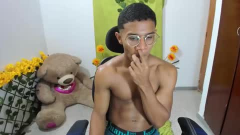 Ethan  online show from December 8, 10:47 pm