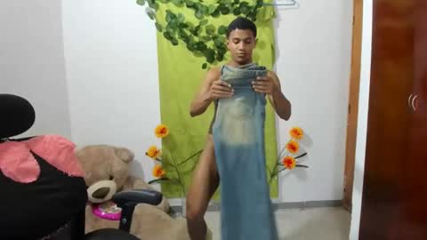 Ethan  online show from December 21, 1:04 am