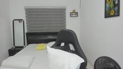 Ethan  online show from November 6, 11:48 pm