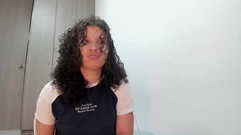 Lunita online show from October 6, 1:41 pm