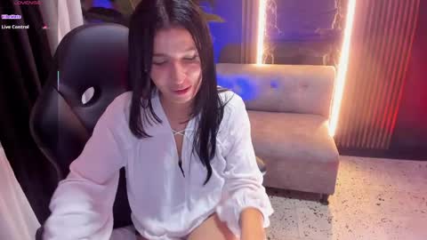 Lunita online show from June 3, 2:33 pm