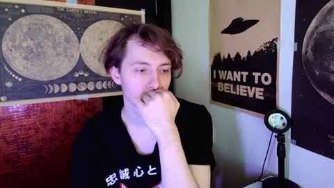 Snapshot of cosmonudes chatting on December 14, 11:50 am Barry online show from December 14, 11:50 am