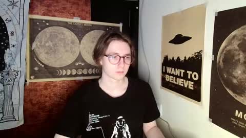 Snapshot of cosmonudes chatting on February 13, 12:21 pm Barry online show from February 13, 12:21 pm