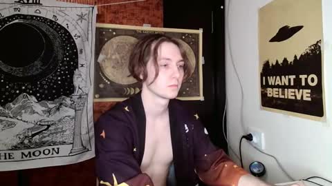 Snapshot of cosmonudes chatting on February 17, 5:53 pm Barry online show from February 17, 5:53 pm