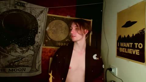 Snapshot of cosmonudes chatting on February 18, 8:03 pm Barry online show from February 18, 8:03 pm