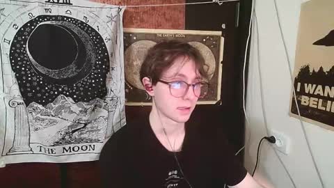 Snapshot of cosmonudes chatting on October 14, 6:20 pm Barry online show from October 14, 6:20 pm