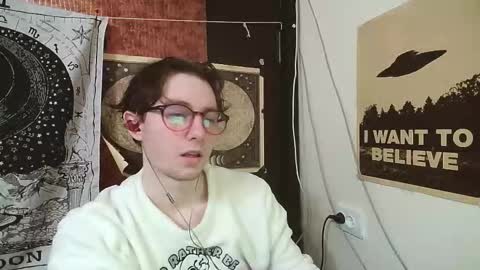 Snapshot of cosmonudes chatting on October 16, 5:58 pm Barry online show from October 16, 5:58 pm