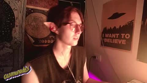 Snapshot of cosmonudes chatting on October 20, 6:41 pm Barry online show from October 20, 6:41 pm