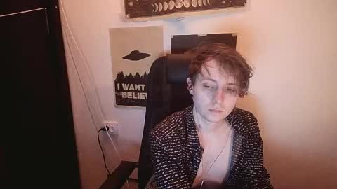 Snapshot of cosmonudes chatting on April 24, 6:21 pm Barry online show from April 24, 6:21 pm