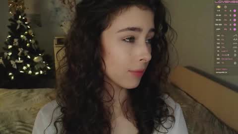 Snapshot of cosmos_baby chatting on December 14, 2:55 pm Luna online show from December 14, 2:55 pm