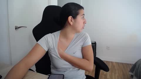 costantine helena24 online show from February 6, 11:02 am