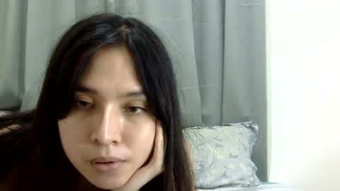 Liz Gwyneth Charlota online show from July 29, 6:50 pm