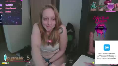Snapshot of cottonmoufqueen chatting on May 20, 4:18 am cottonmoufqueen online show from May 20, 4:18 am