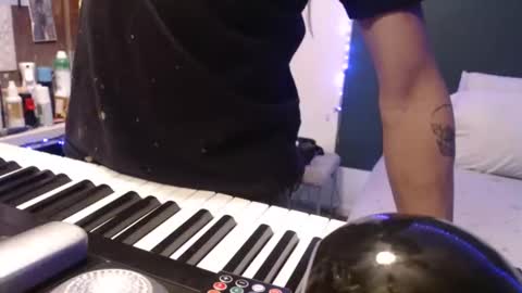 Corey online show from October 11, 7:34 pm