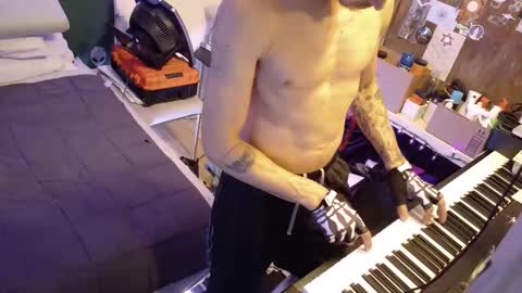 Corey online show from October 27, 7:07 pm