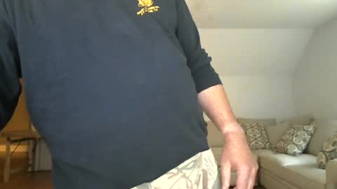 Snapshot of countryguy71 chatting on June 21, 11:57 am Countryguy71 online show from June 21, 11:57 am