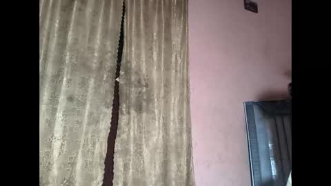 couple1622 online show from April 8, 8:20 pm