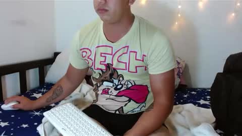 Snapshot of couple_fantasy30 chatting on December 9, 2:13 am Nikol y tomy online show from December 9, 2:13 am