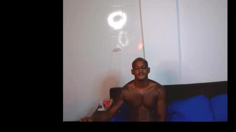 Snapshot of coupleinblack chatting on March 12, 3:23 am Otto - Aron online show from March 12, 3:23 am