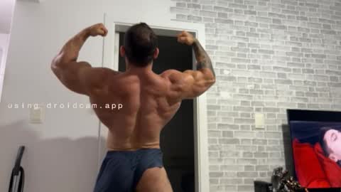 couplemuscle40 online show from January 14, 12:49 am