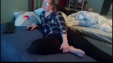 norwegian couple online show from February 18, 8:59 am