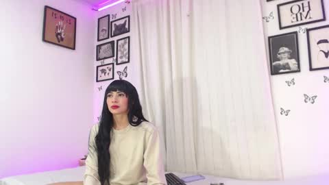 Snapshot of coupsextop chatting on December 18, 4:42 am Juli and Liam online show from December 18, 4:42 am