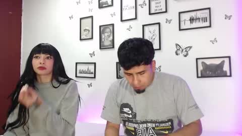 Snapshot of coupsextop chatting on January 15, 8:20 am Juli and Liam online show from January 15, 8:20 am