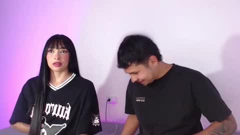 Snapshot of coupsextop chatting on January 11, 5:01 am Juli and Liam online show from January 11, 5:01 am