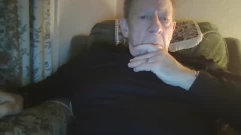 courieral1 online show from October 13, 5:29 am