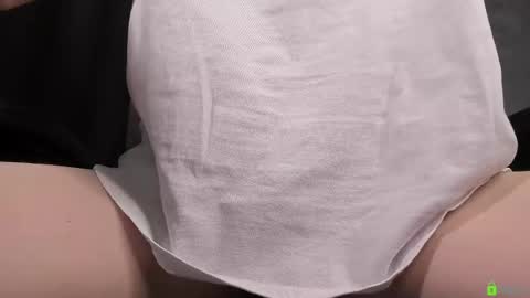 Snapshot of courtney_luv chatting on April 12, 3:50 pm Im Courtney Nice to meet youFollow meInstagram courtneyluv778 online show from April 12, 3:50 pm