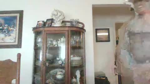 Snapshot of cowboy_hardware chatting on October 16, 5:14 pm Cowboy Hardware online show from October 16, 5:14 pm