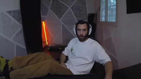 Snapshot of cowudder20 chatting on January 9, 2:51 pm cowudder20 online show from January 9, 2:51 pm