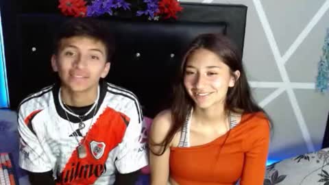 cozy7couple online show from September 12, 4:01 am