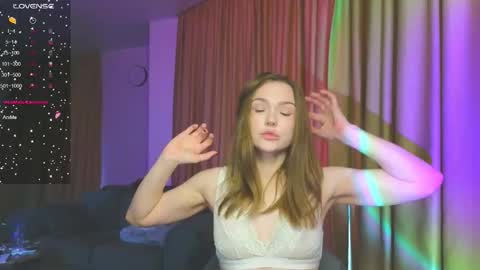 Snapshot of cravelucy chatting on March 19, 2:43 pm lucy online show from March 19, 2:43 pm