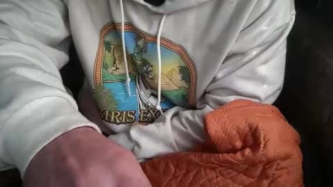 Snapshot of cravings843421 chatting on February 18, 6:59 pm cravings843421 online show from February 18, 6:59 pm