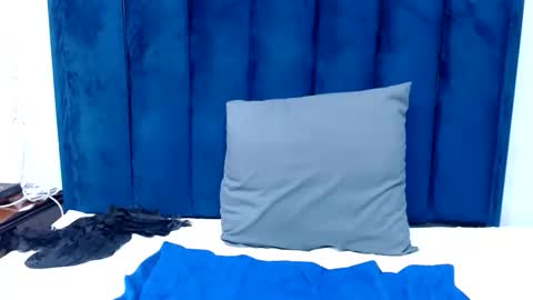 crazeass online show from March 22, 6:11 pm