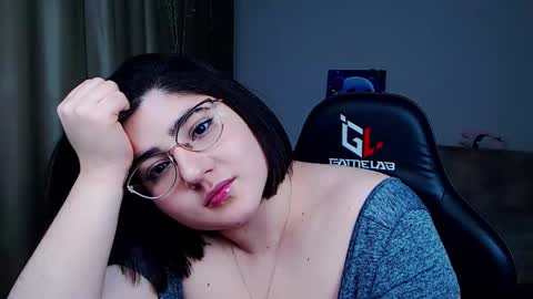 Crazy Bunya online show from December 6, 1:44 pm