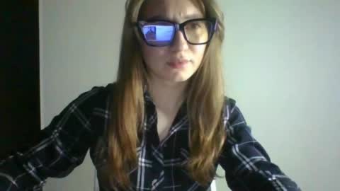 Snapshot of crazy_kisses_ chatting on March 23, 5:17 pm crazy_kisses_ online show from March 23, 5:17 pm