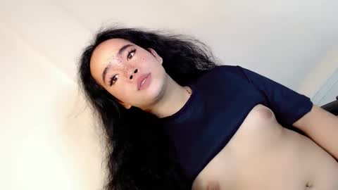 Hot Ayisha online show from January 2, 8:17 am
