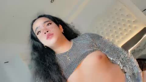 Hot Ayisha online show from January 16, 1:14 pm