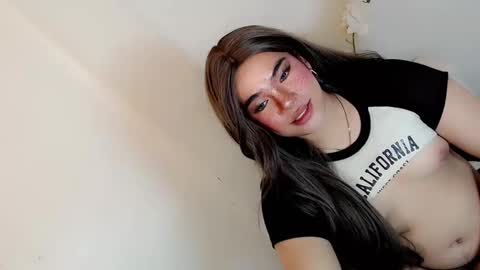 Hot Ayisha online show from January 23, 7:18 pm