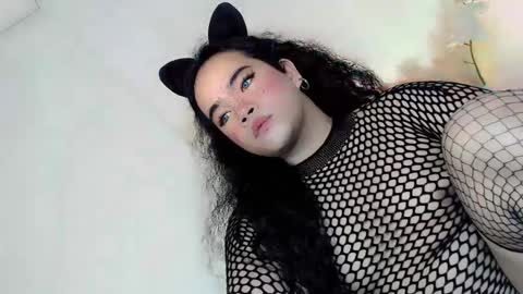 Hot Ayisha online show from February 19, 4:44 am
