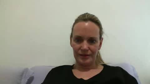 Anny online show from December 12, 10:31 pm