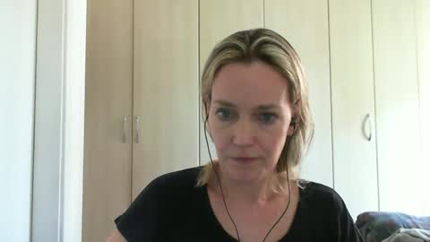 Anny online show from December 19, 10:56 am
