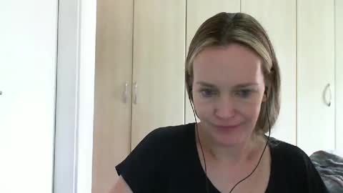 Anny online show from December 23, 11:57 am