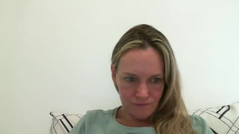 Anny online show from December 29, 9:09 pm